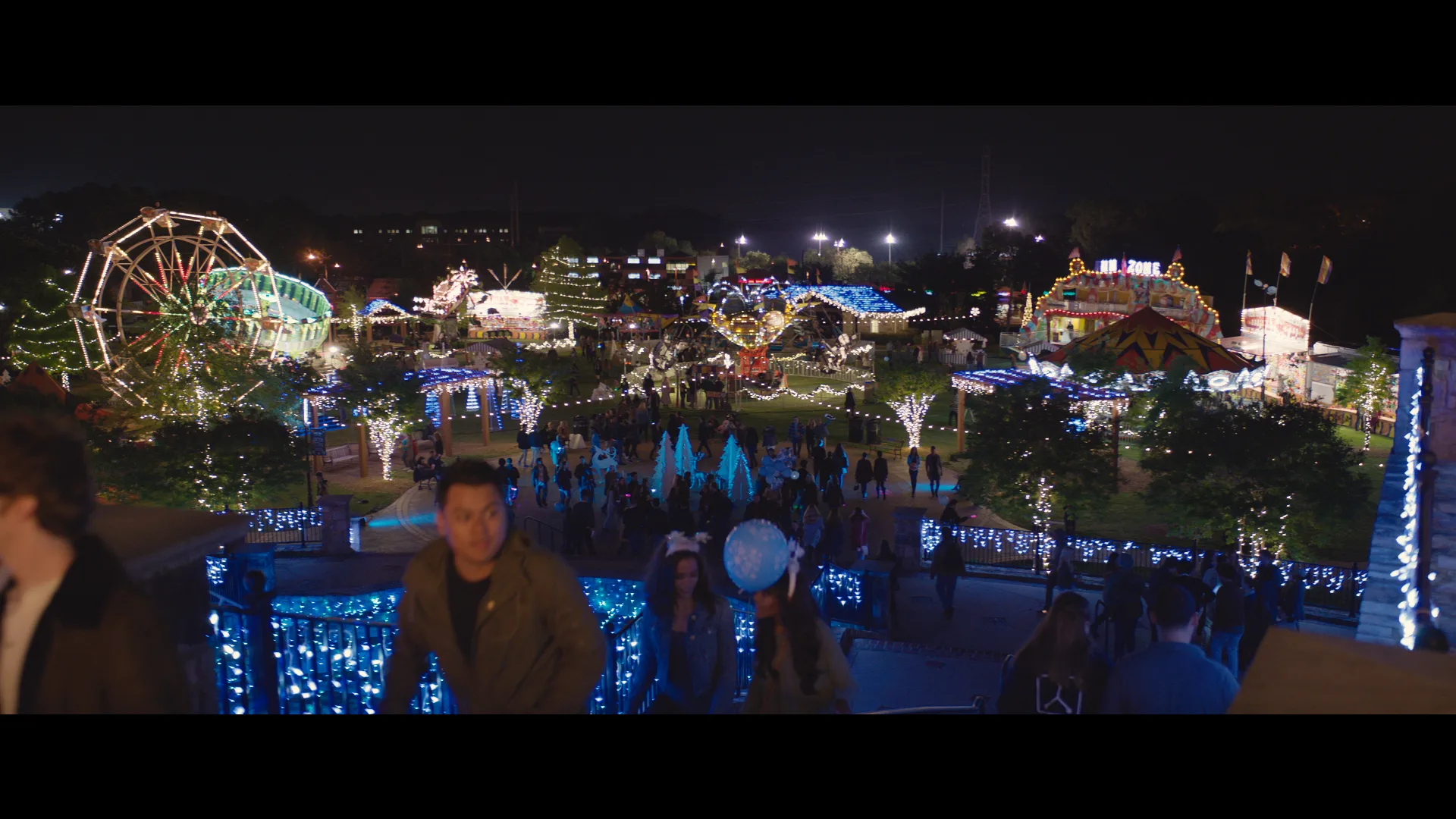 Love, Simon production design — WINTERFEST
