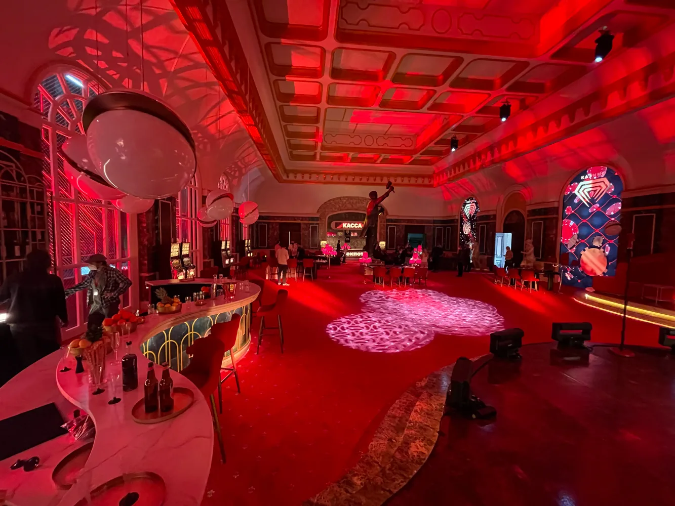 The Machine production design — 20210616-Bert-The-Machine-Stills